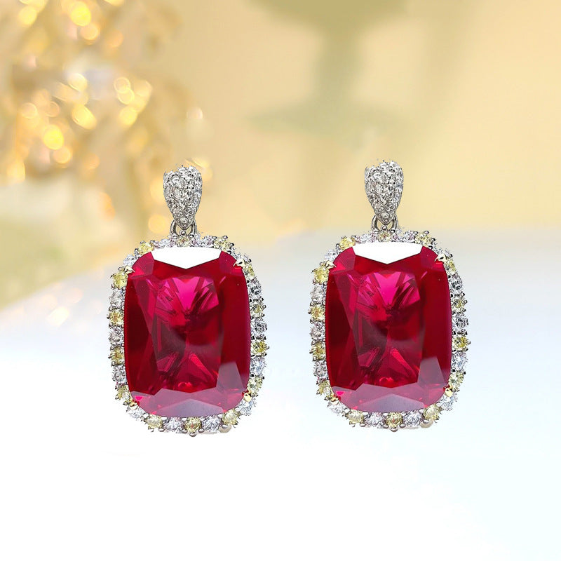 Luxury temperament pigeon blood ruby necklace pendant women's European and American colored treasure set red corundum ring red diamond stud earrings women