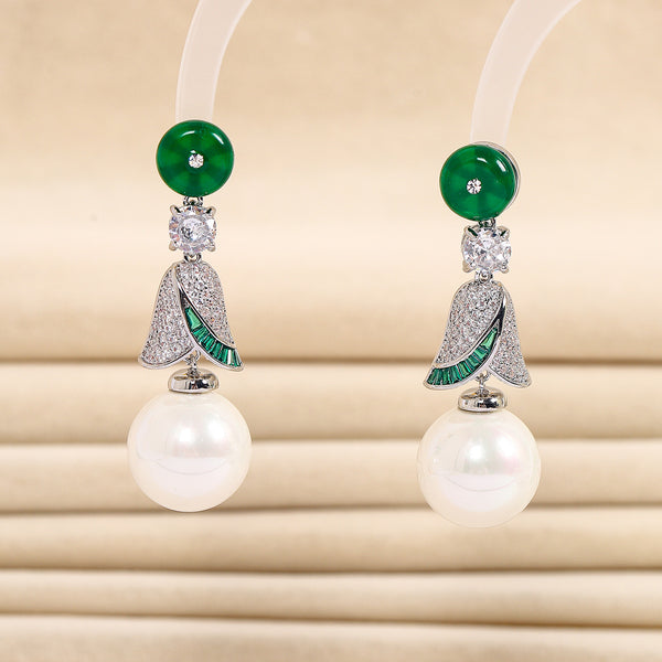 New green earrings, high-end sense, niche retro style temperament, light luxury earrings, national style, new Chinese earrings, women's wholesale