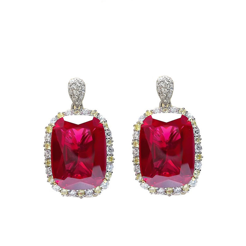 Luxury temperament pigeon blood ruby necklace pendant women's European and American colored treasure set red corundum ring red diamond stud earrings women