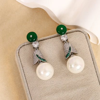 New green earrings, high-end sense, niche retro style temperament, light luxury earrings, national style, new Chinese earrings, women's wholesale
