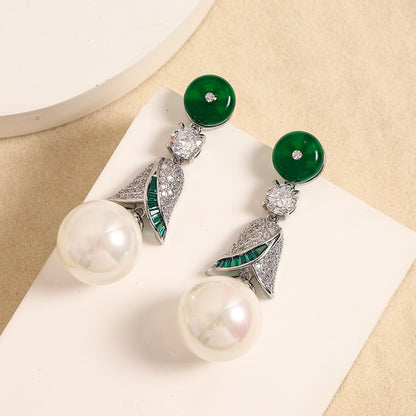 New green earrings, high-end sense, niche retro style temperament, light luxury earrings, national style, new Chinese earrings, women's wholesale